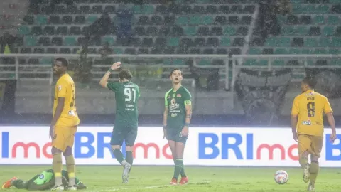 Persebaya Gagal Menang Lagi, Finishing Jadi Sorotan - GenPI.co