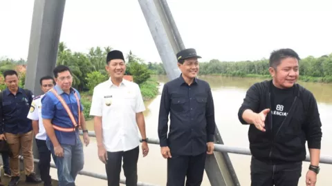 Gubernur Herman Deru Bergerak Cepat Atasi Jalan Terbengkalai Penghubung Muara Enim-Pali-Prabumulih - GenPI.co