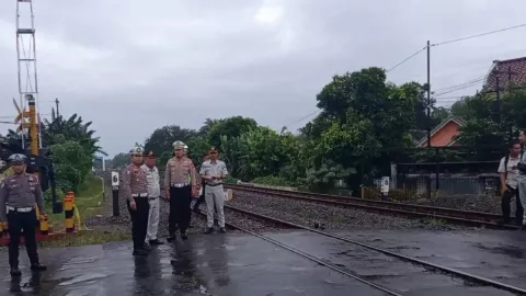 Kronologi KA Malioboro Ekspres Tabrak 7 Motor di Magetan, Palang Pintu Terbuka - GenPI.co