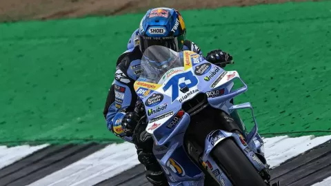 Kalahkan Marc Marquez di Sprint Race MotoGP Inggris 2025, Alex Marquez: Saya Senang! - GenPI.co
