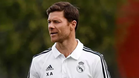 Resmi Jadi Pelatih Real Madrid, Xabi Alonso Dikontrak Hingga 2028 - GenPI.co