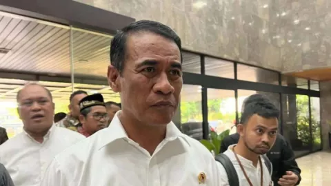 Rommy PPP Berkali-kali Rayu Amran, Jawaban Mau Jadi Ketum Belum Didapat - GenPI.co