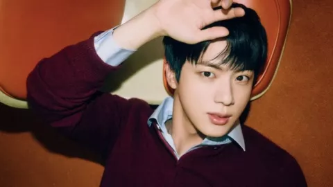EP Terbaru Jin BTS Meledak, Saingi Morgan Wallen dan SZA - GenPI.co