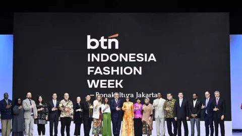 Indonesia Fashion Week 2025 Resmi Dibuka, Angkat Tema Ronakultura Jakarta - GenPI.co