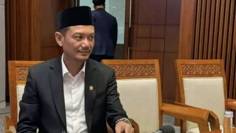 DPR RI Sebut Usia Pensiun ASN Bertambah Hanya Akan Ganggu Meritokrasi - GenPI.co