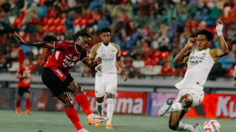 Bali United Lepas 5 Pemain Asing, Termasuk Striker Privat Mbarga - GenPI.co
