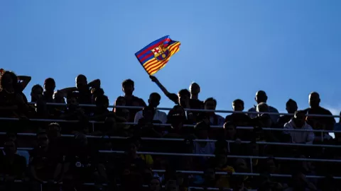 Pelanggaran FFP Berulang, Barcelona Terancam Sanksi Berat dari UEFA - GenPI.co