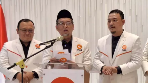 Pengurus Baru PKS Tetap Setia, Full Dukung Pemerintahan Prabowo Subianto - GenPI.co