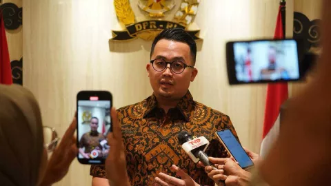 Abraham Sridjaja Bela Bahlil Lahadalia yang Diserang Hoaks AI, Sebut Tak Masuk Akal - GenPI.co