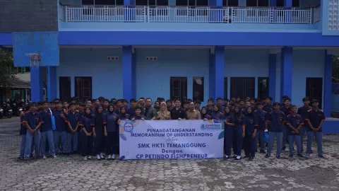 Sambangi Jateng dan Jatim, CPPETINDO FishPreneur Bangkitkan Potensi Bisnis Siswa SMK - GenPI.co