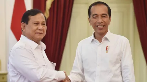 Jokowi Diprediksi Akan Terus Berusaha Cawe-cawe Pemerintahan Prabowo - GenPI.co