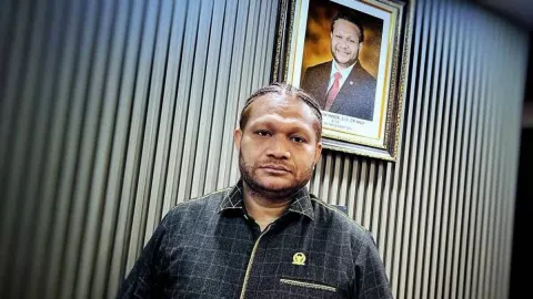 Aksi Tolak Pencabutan Izin Tambang di Raja Ampat Diduga Didalangi, Polri Diminta Tegas - GenPI.co