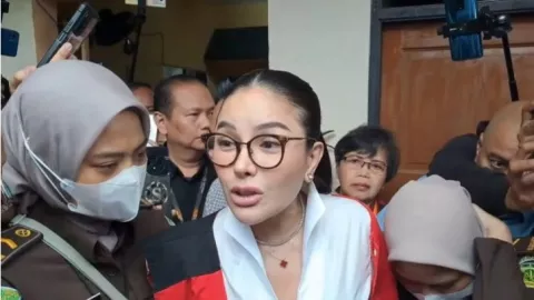 Makin Cantik Selama Ditahan, Nikita Mirzani Sebut Semua Tahanan Baik - GenPI.co
