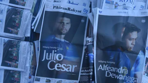 Tampil Beda! Persib Bandung Kenalkan Pemain Baru Lewat Halaman Koran - GenPI.co