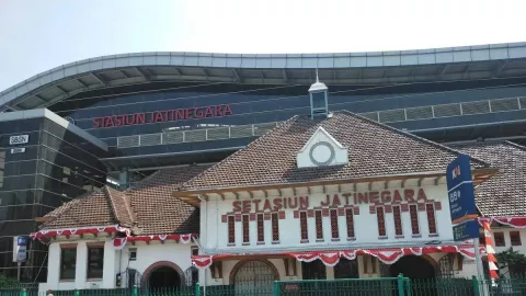 Ada Jakarta International Marathon, 11 KA Jarak Jauh Gambir Berhenti di Jatinegara - GenPI.co