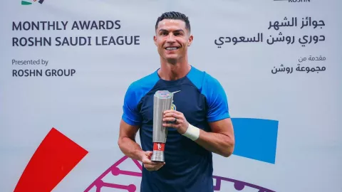 Kontrak Diperpanjang Al Nassr, Cristiano Ronaldo Bisa Pecahkan Rekor 1.000 Gol - GenPI.co