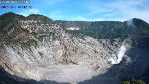 Aktivitas Gunung Tangkuban Parahu Meningkat, Badan Geologi: Status Masih Normal - GenPI.co