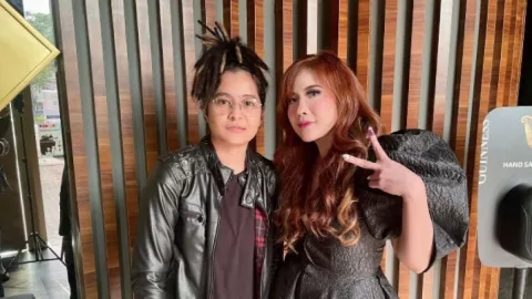Ibu Meninggal, Mita The Virgin: Aku Nggak Punya Siapa-Siapa Lagi - GenPI.co