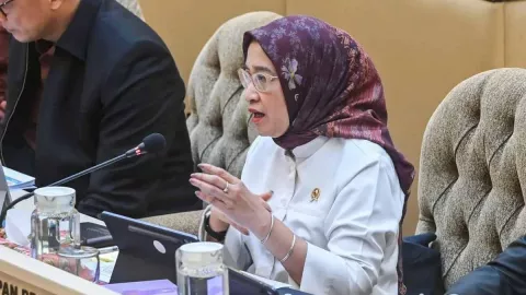 Rini Widyantini Jelaskan ASN Kerja Fleksibel Bukan WFA, Contohkan Singapura - GenPI.co