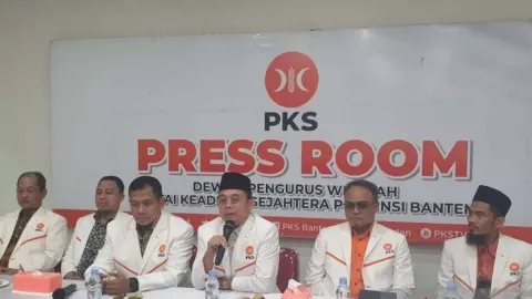 Andra Soni Ogah Ikut-ikutan soal Pencopotan Waket DPRD Banten oleh PKS - GenPI.co