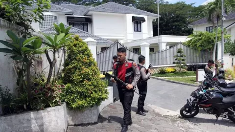KPK Dalami Asal Uang Rp2,8 M yang Disita dari Rumah Kepala Dinas PUPR Sumut - GenPI.co