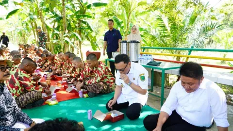 Di Tengah Agenda Padat, Gubernur Herman Deru Sambangi Retret Laskar Pandu Satria - GenPI.co