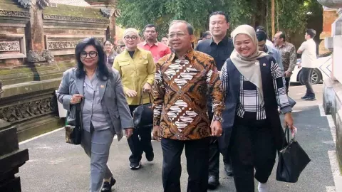 Wayan Koster Sebut Bali Kontribusi Rp 107 Triliun ke Negara, Layak Diberi Insentif - GenPI.co
