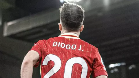 Liverpool Resmi Abadikan Nomor Punggung 20 untuk Diogo Jota - GenPI.co