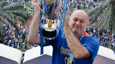 Piala Presiden 2025 Jadi Pemanasan Persib Bandung Jelang Liga 1 dan Liga Champions - GenPI.co