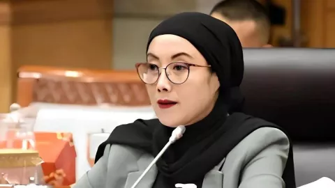 DPR RI Minta PPATK Bertindak soal Dugaan Maladministrasi pada Pencairan Bansos - GenPI.co