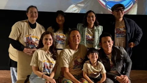 Sinopsis Film Indonesia: Panggil Aku Ayah Angkat Sisi Humanis Penagih Utang - GenPI.co