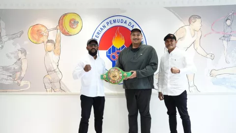 Menpora Dito: Tinju Tanah Air Akan Bergairah Lagi - GenPI.co