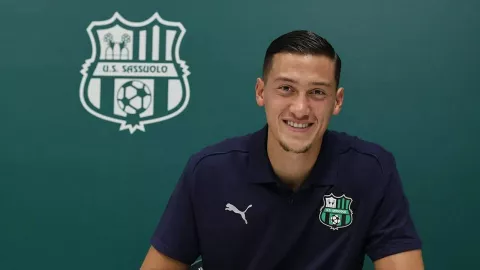 Jay Idzes Gabung Sassuolo, Venezia: Terima Kasih - GenPI.co