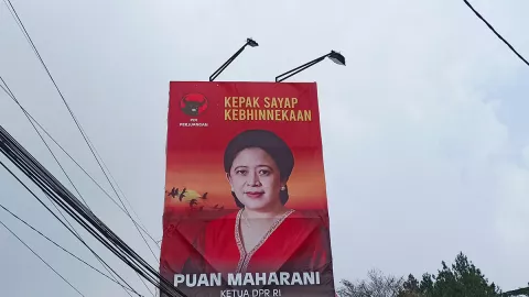 Baliho Puan Maharani Kode Keras PDIP, Ganjar Lewat - GenPI.co