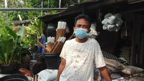 PPKM Diperpanjang Lagi, Pedagang Minta Jokowi Borong Dagangan - GenPI.co