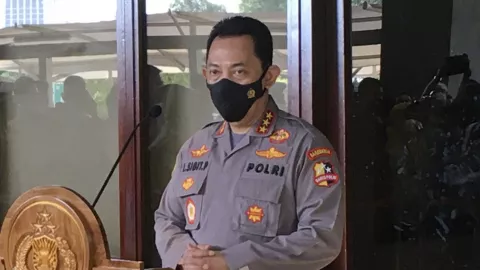 Kapolri Pengin Rekrut 56 Pegawai KPK, Ray Rangkuti: Menusuk Hati! - GenPI.co
