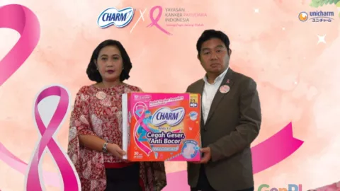 Tangkal Kanker Payudara, Charm Donasikan Hasil Jualan untuk YKPI - GenPI.co