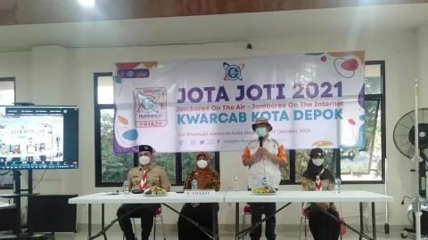 JOTA-JOTI Dibuka, Pramuka Belajar Gunakan Alat Komunikasi Radio - GenPI.co