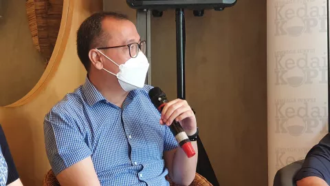 DPR-Bappenas Studi Banding ke Kazakhstan, Pengamat: Tidak Peka! - GenPI.co