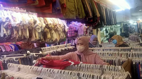 5 Tips Berbelanja Thrifting di Pasar Senen agar Tidak Zonk - GenPI.co