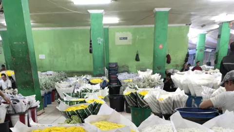 Harga Bunga Mawar Naik di Pasar Rawa Belong saat Hari Valentine - GenPI.co