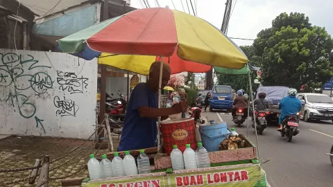Penjual Es Legen Mengaku Sepi Pembeli - GenPI.co