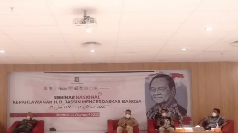 Kritikus Sastra HB Jassin Diusulkan sebagai Pahlawan Nasional - GenPI.co