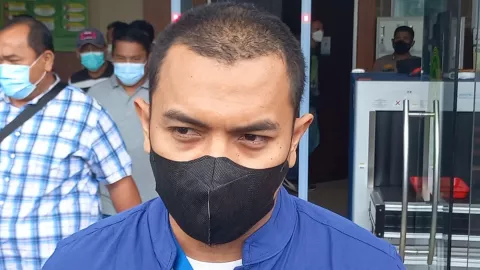 Aziz Yanuar Beberkan Bukti Kuat untuk Bebaskan Munarman - GenPI.co