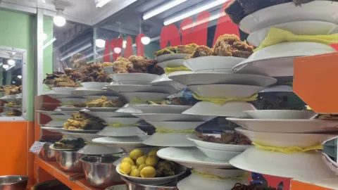 Pemasok Daging Mogok Jualan, Pedagang Nasi Padang Amankan Stok - GenPI.co