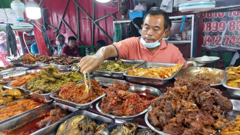Harga Daging Sapi Mahal, Nasib Pedagang Nasi Kapau Tak Jelas - GenPI.co