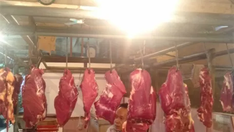Harga Daging Sapi Naik di Tengah Pandemi, Nasib Pedagang Miris! - GenPI.co