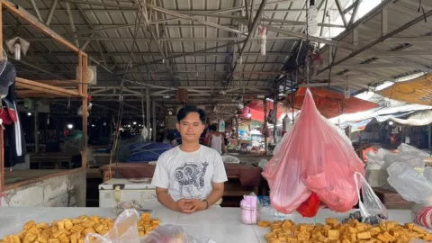 Kedelai Impor Mahal, Pedagang di Pasar Lembang Pusing - GenPI.co