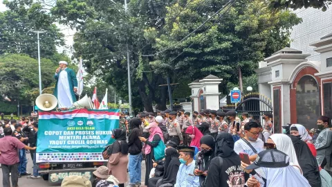 Massa Aksi Bela Islam Geruduk Kantor Kemenag, Yaqut Mundur - GenPI.co