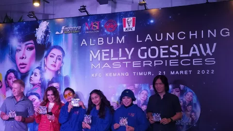 Putri Mayangsari Nyanyikan Lagu Gantung di Album Masterpieces - GenPI.co